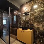 Iseolakerental - Surre *